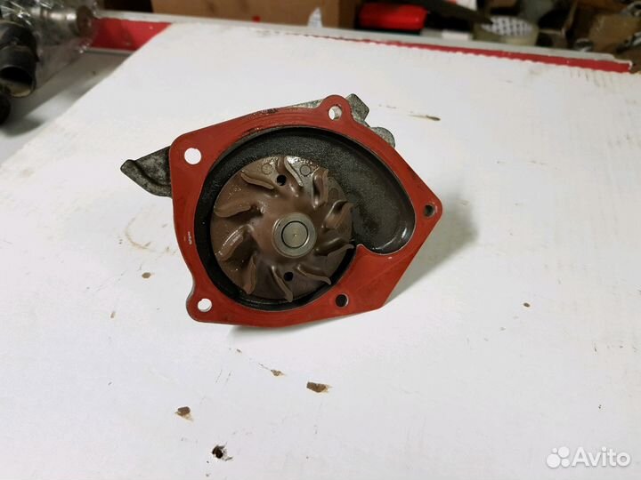 Помпа для двигателя Рено F4R 2 литра