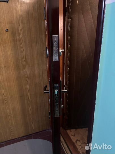 Дверь входная металлическая