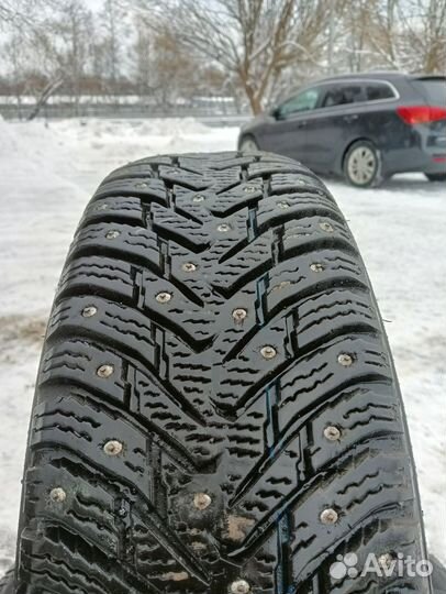 Nokian Tyres Hakkapeliitta 8 185/70 R14 92T