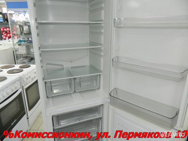 Холодильник Ariston