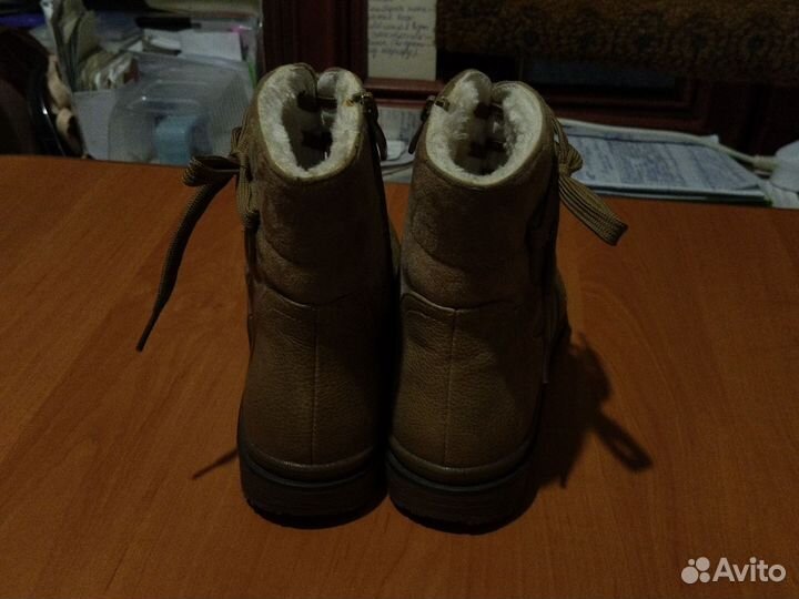 Ботинки женские зимние.Размер 39
