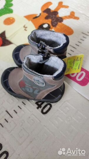 Ботинки котофей новые 19