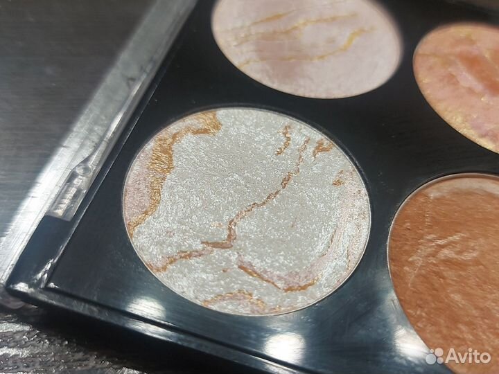 Make up revolution палетка хайлайтеров