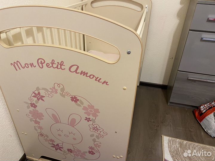 Кроватка для новорожденных