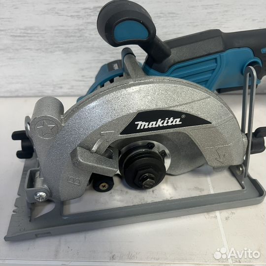 Циркулярная пила Makita 125 (без акб)