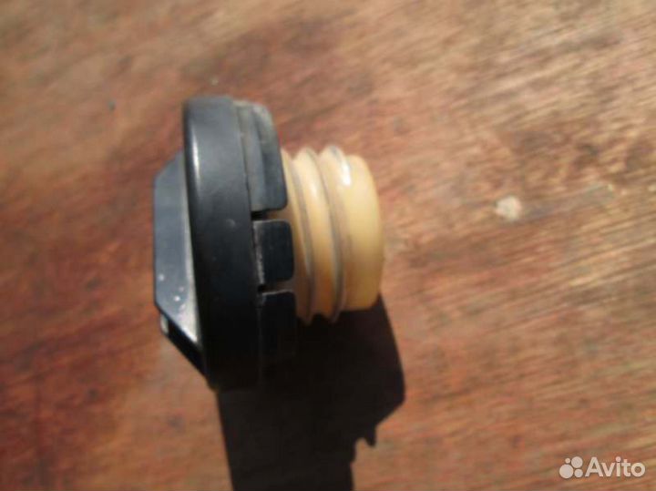 Пробка бензобака Toyota Allion ZZT245 1ZZ-FE