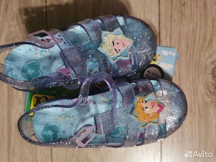 Сандали пляжные для девочек