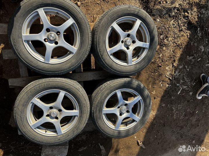 Литый диски r15 4x105 с летней ризоной