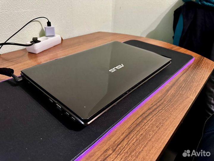 Ноутбук asus a53u
