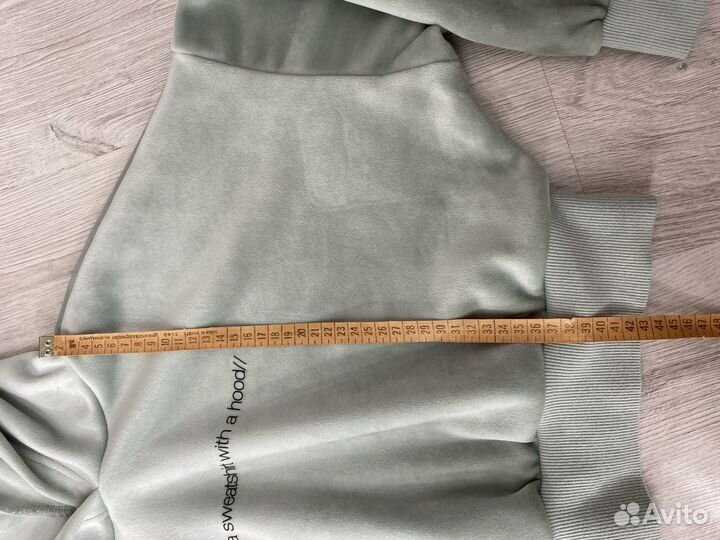 Теплая кофточка Gee Jay