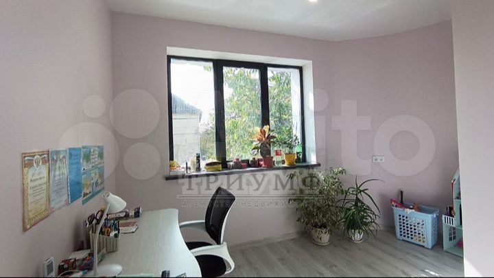 Дом 269 м² на участке 5 сот.