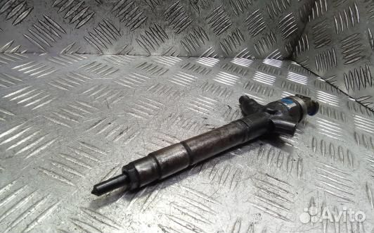 Форсунка дизельная toyota auris E150 (5LV26AL04)