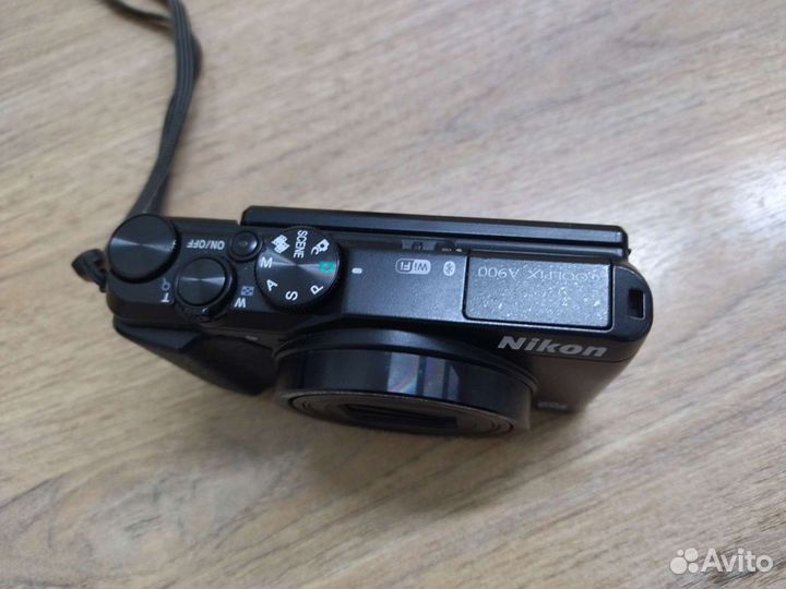 Компактный фотоаппарат Nikon