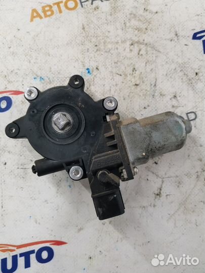 Мотор стеклоподъемника передний правый Лансер 9