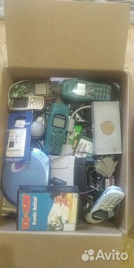 Коробки с электроникой