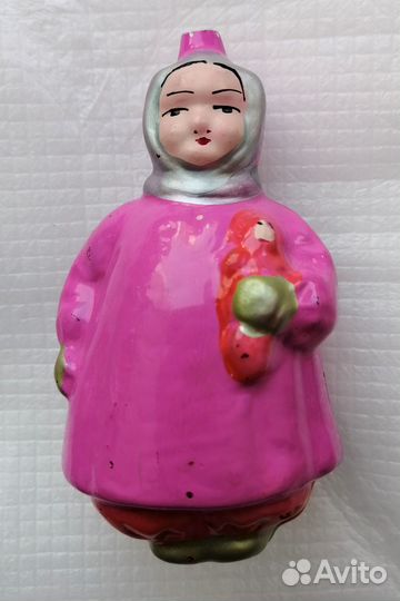 Девочка с куклой, космонавт, клоун гдр и др