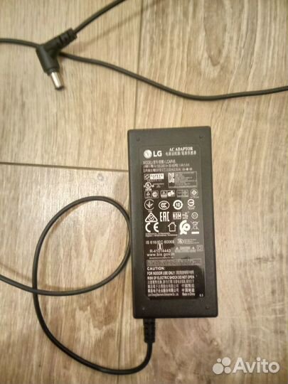 Адаптер (блок питани 19v LG lcap45