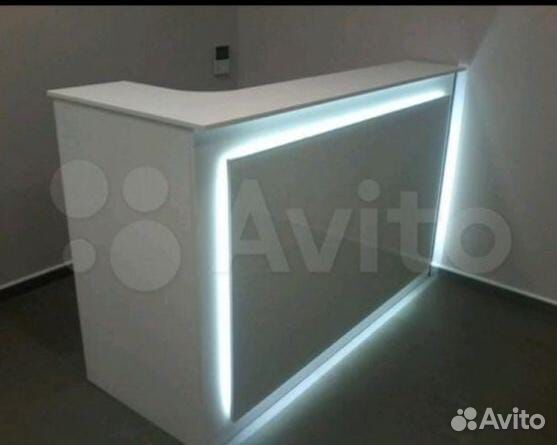 Ресепшен стойка