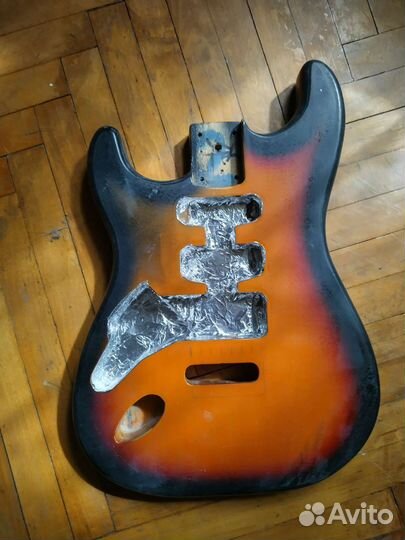 Дека для леворукого страта