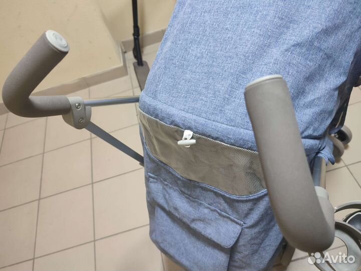 Коляска трость