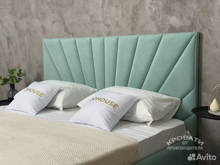 Кровать двуспальная эксклюзивная с мягким изголовьем 180x200