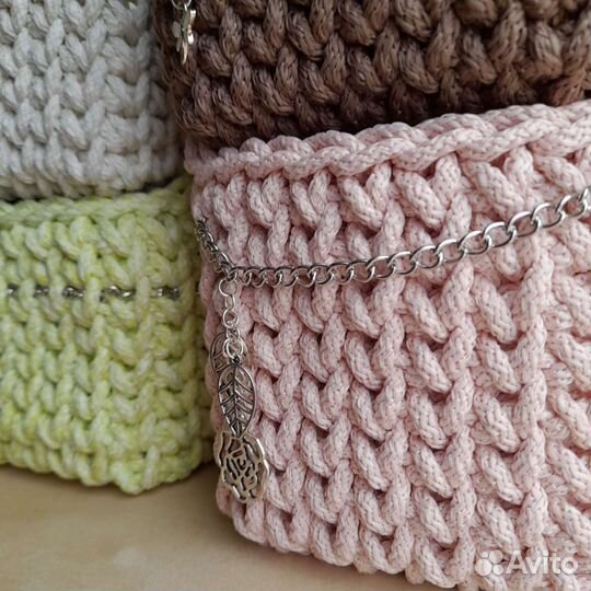 Вязаная корзина/короб