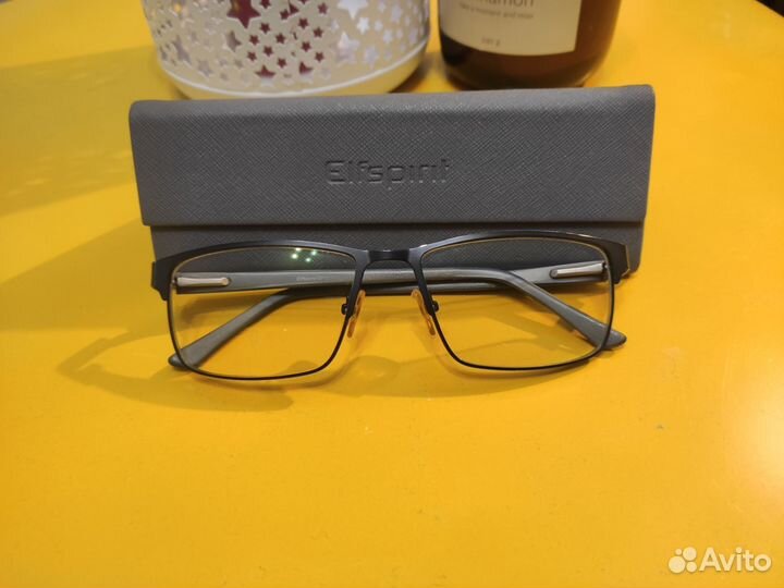 Очки для зрения -0.75 и -1.0 фотохромные линзы