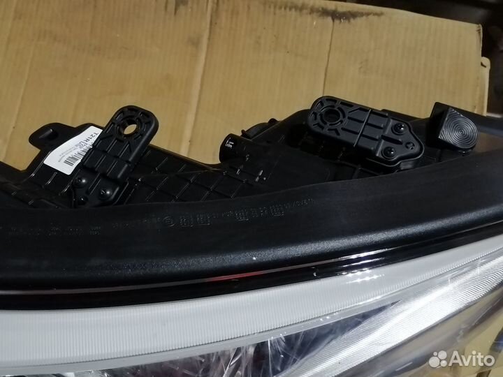 Фара передняя правая Ксенон Санта Фе дм. Новая. Ор