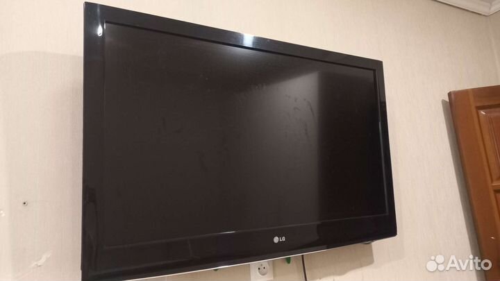 Телевизор 42 LD425