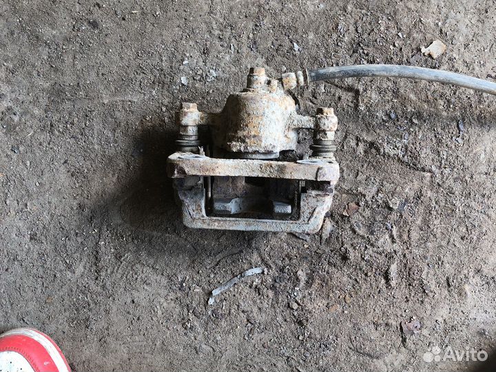 Hyundai tucson Суппорт