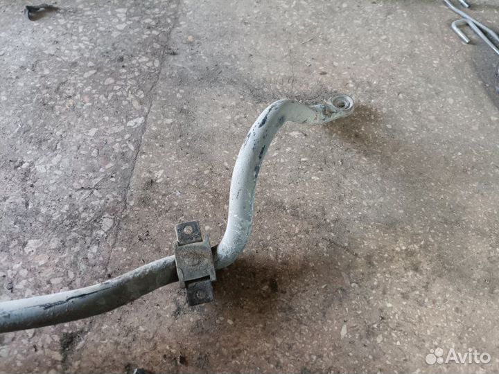 Стабилизатор поперечной устойчивости передний