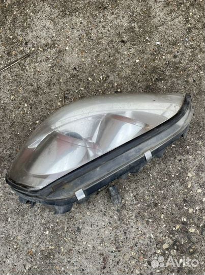 Фары hyundai tucson 2008