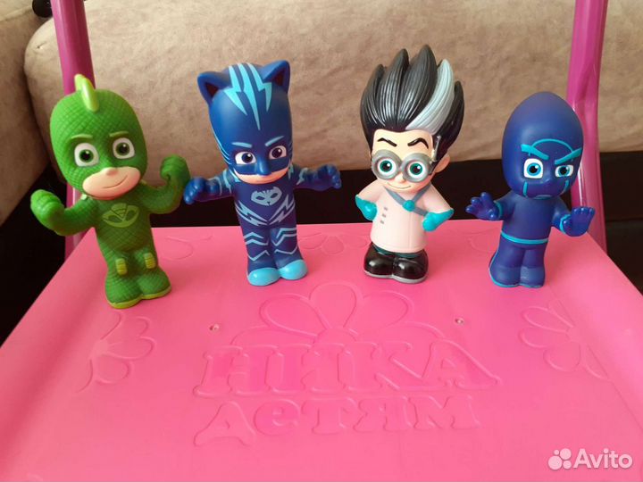 Герои в масках игрушки