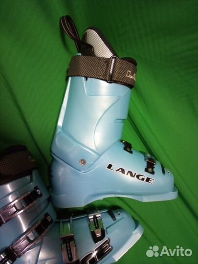 Горнолыжные ботинки