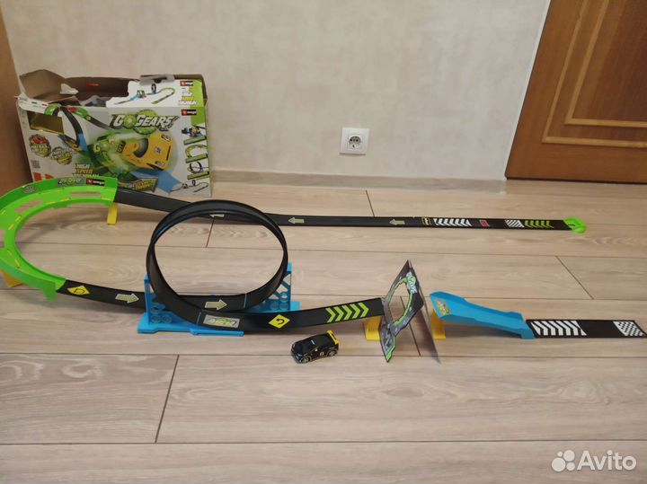 Burago гоночный трек с машинкой
