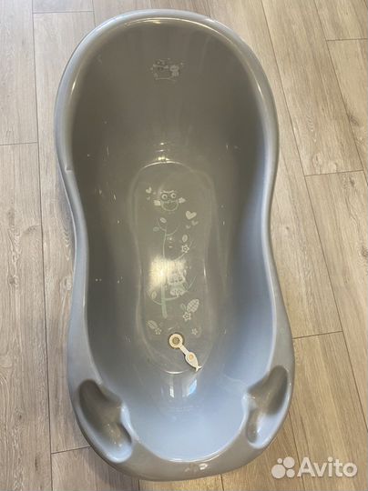 Ванночка для купания с подставкой