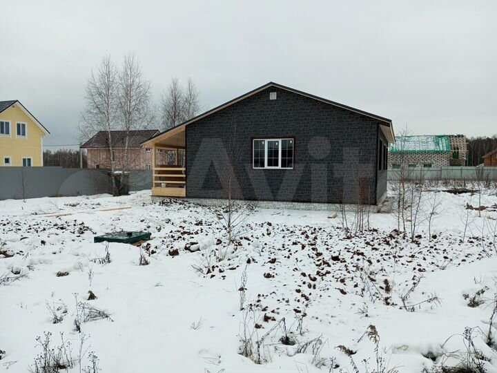 Дом 100 м² на участке 8 сот.