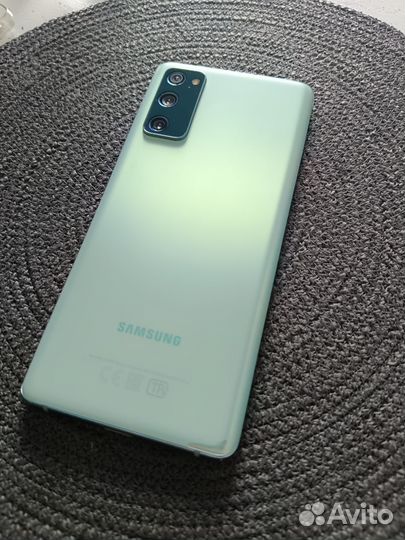 Телефон Samsung galaxy S20 fe 8/256 Snapdragon