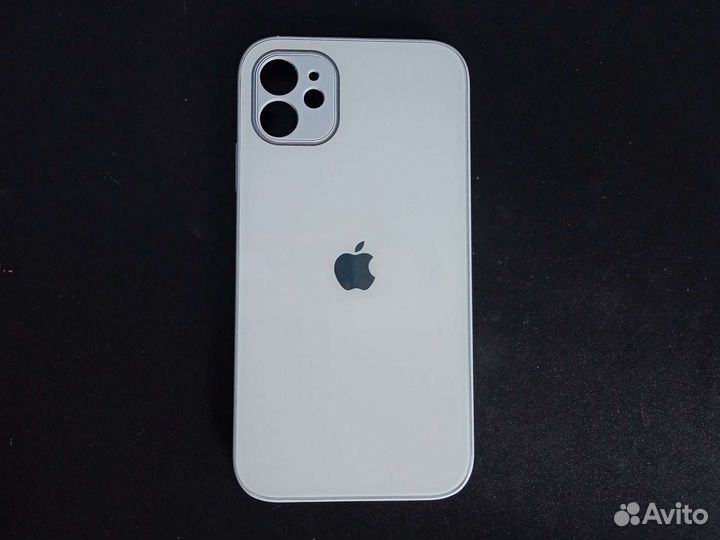 Чехол на iPhone 11