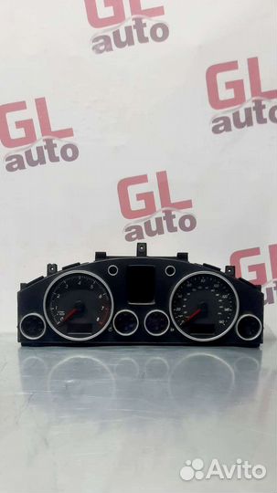 Панель приборов VW Touareg 1