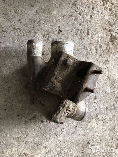 Корпус термостата Scania 1381494