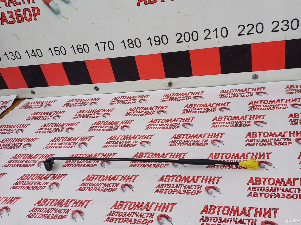 Упор капота Киа Церато 3 13-21 г