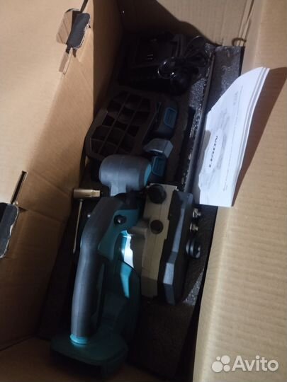 Бесщеточная цепная пила 12 дюймов