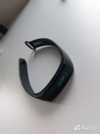 Фитнес браслет honor band 3