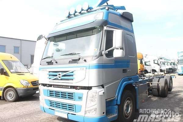 В разборе volvo FM