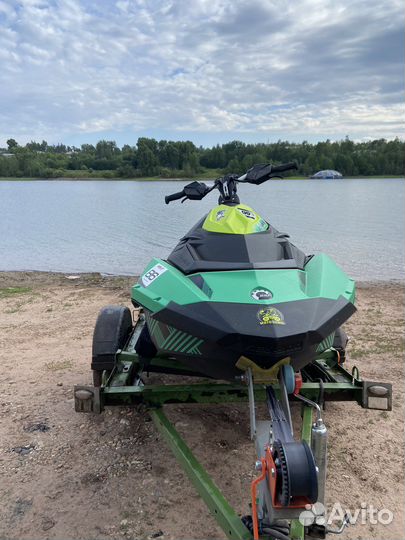 BRP SEA-DOO spark trixx