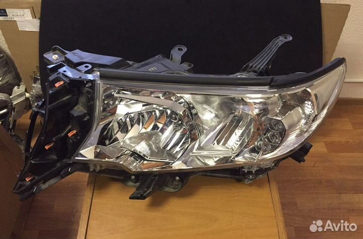 Левая фара Прадо 150 Prado 150 с 2017г