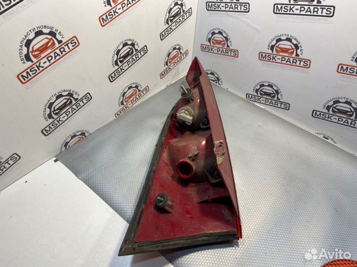 Фонарь задний правый Ford Focus 1 хетчбек