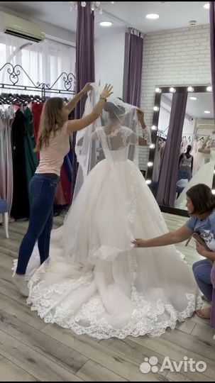 Платье свадебное