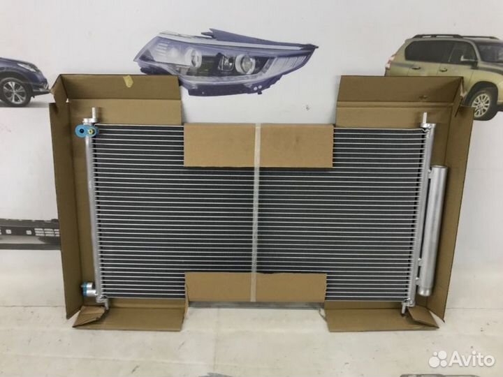 Радиатор кондиционера передний Honda Cr-V 4